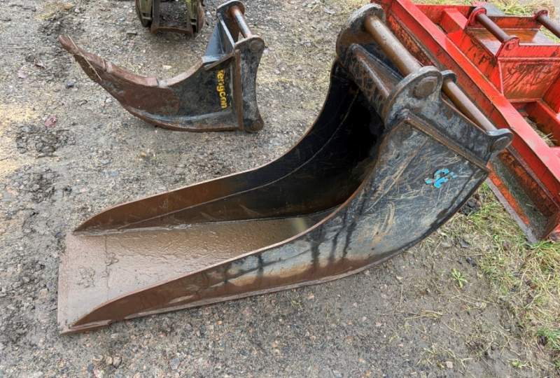 Ekskavators ar garo strēli - Image 8